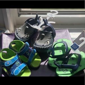 Lot of baby/toddler summer sandals sz 5-6